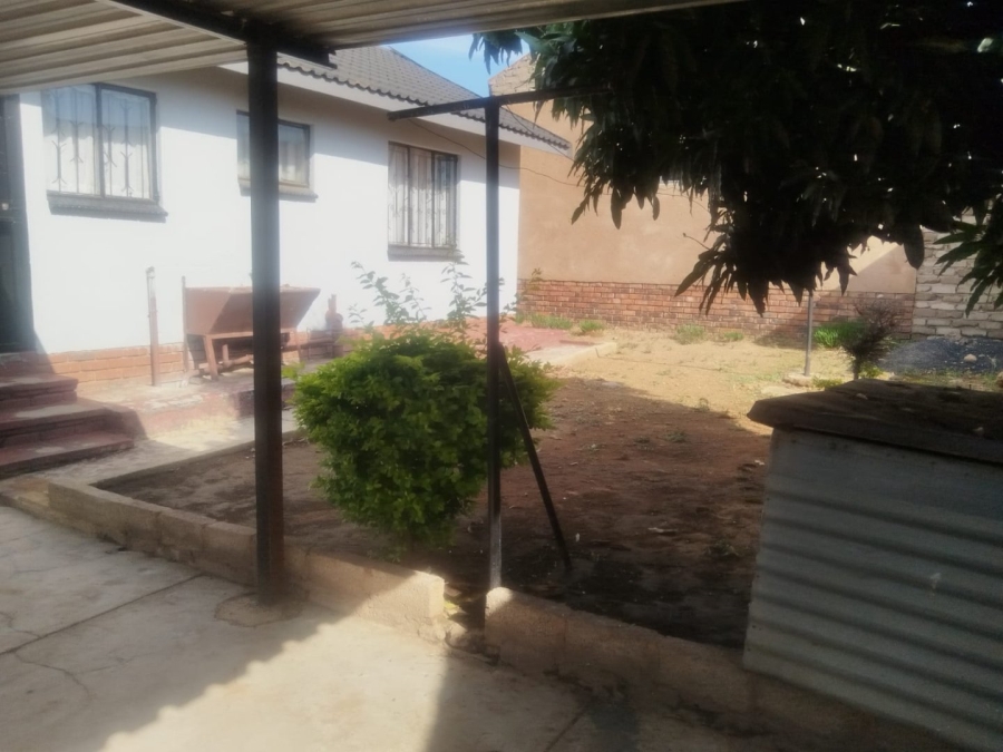 2 Bedroom Property for Sale in Mabopane North West